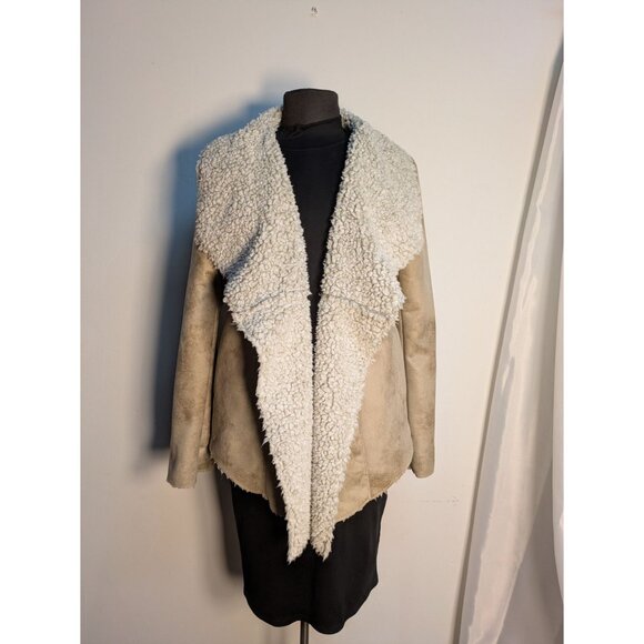 Dylan Faux Suede Open Front  White Shearling, Size M - Picture 1 of 14